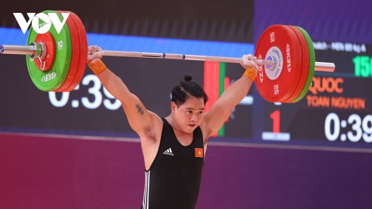 Vietnamese weightlifter sets new SEA Games record